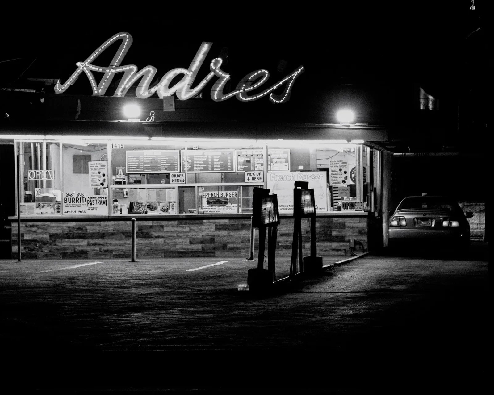 Cruisin' Chester — Andre's Drive-In at night